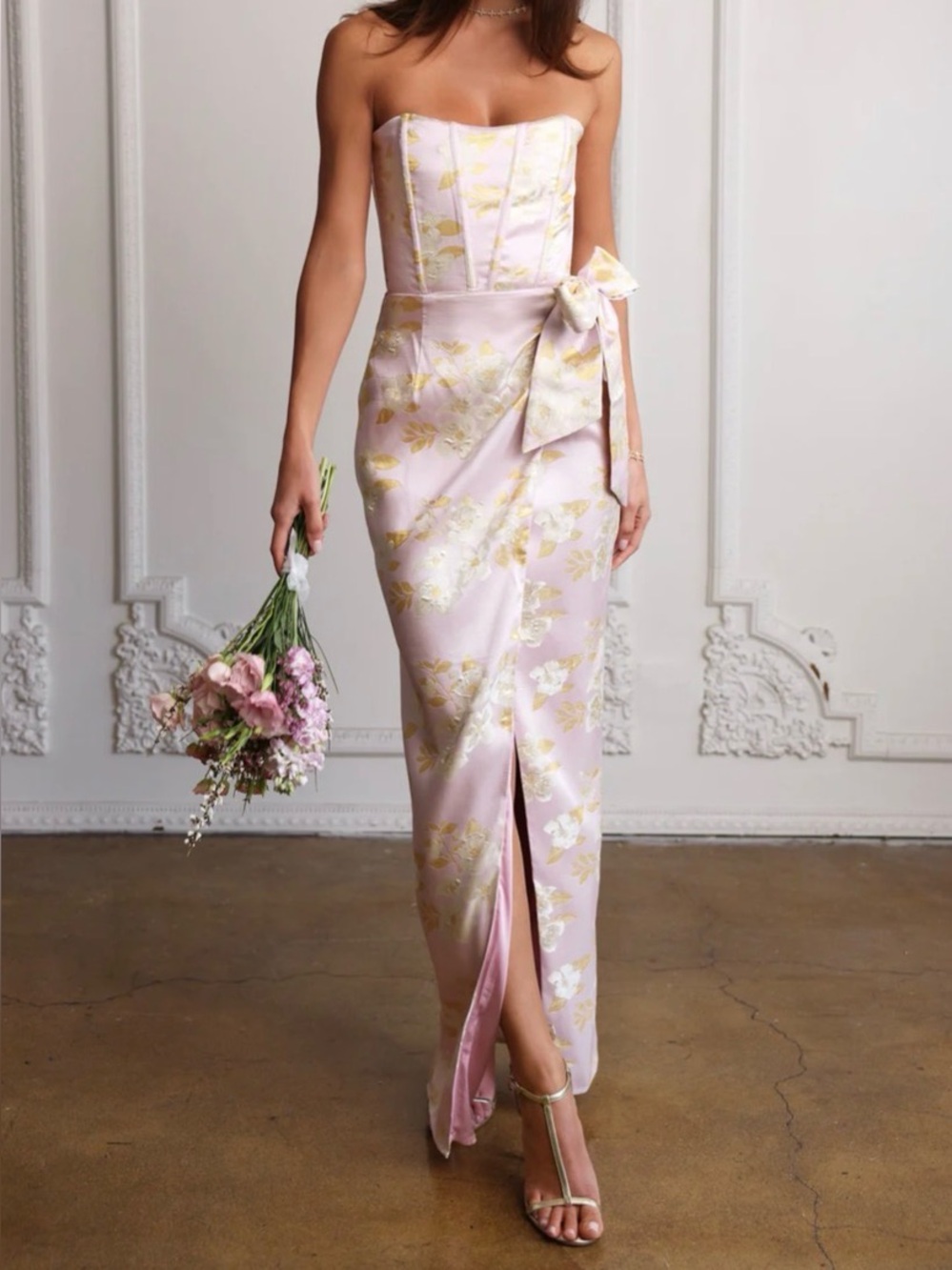 V Chapman June Dress, Light Lilac Baroque Floral. Size 4